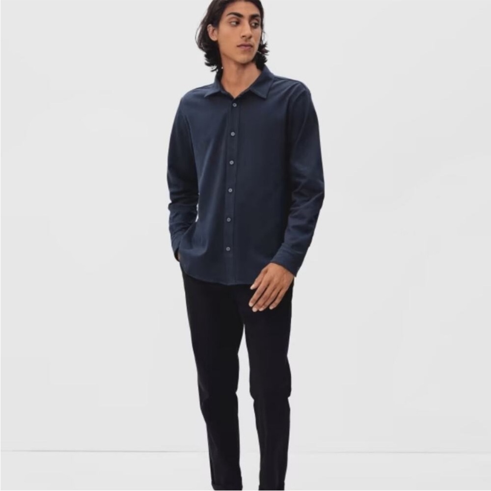 NWT Everlane Navy Blue Performance Button Down Long Sleeve Shirt